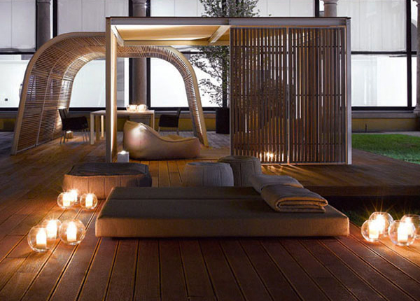 Impresionante Decoración para Exteriores con Muebles y Luces