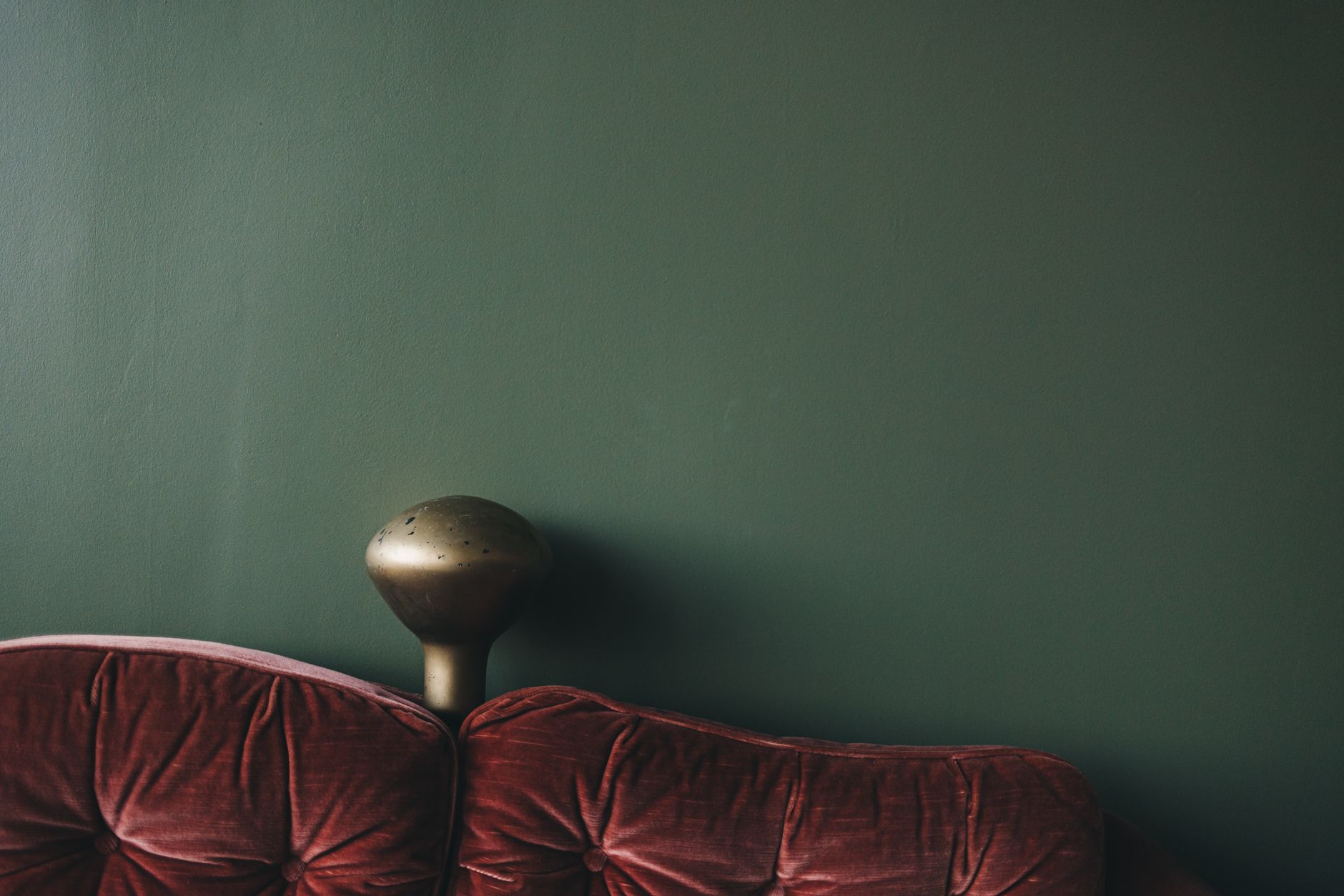 Tesoros con Historia: Cómo Integrar Piezas de Segunda Mano en tu Decoración Actual